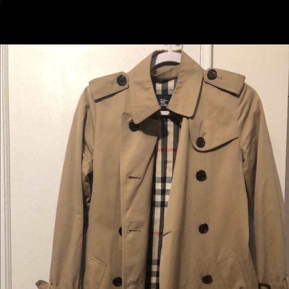 burberry trench coat inside